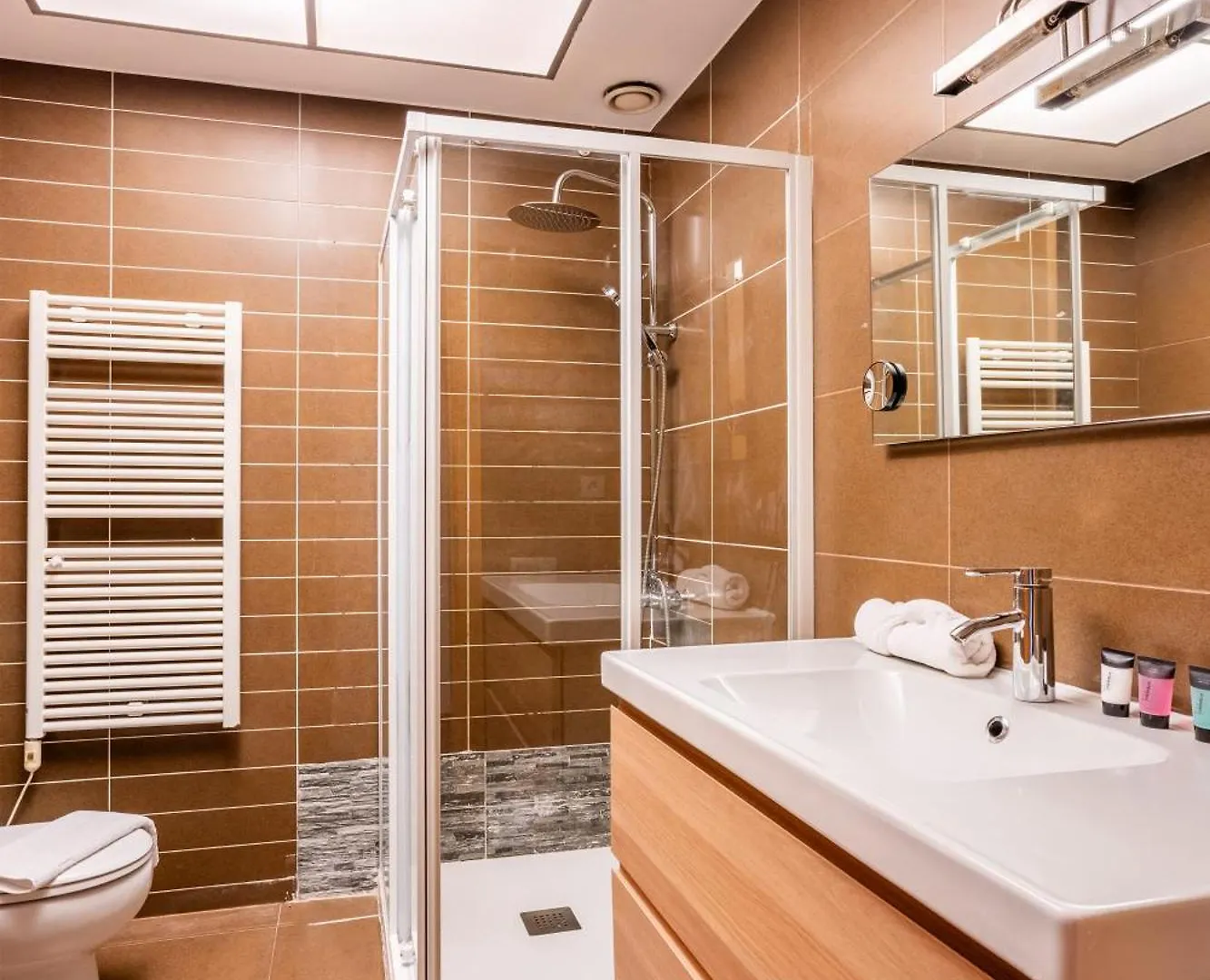 Ronda Sant Pere Private City Center 3Bedroom Suite B Barcelona Spain