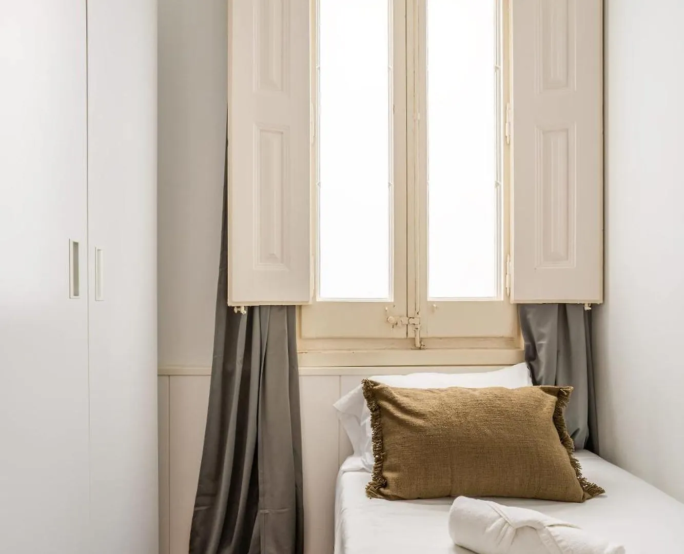 Ronda Sant Pere Private City Center 3Bedroom Suite B Barcelona 0*,